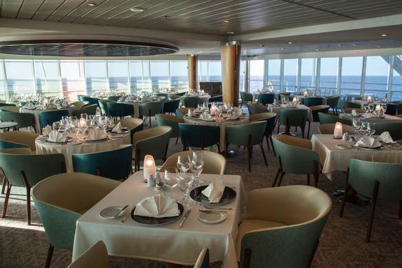 Paul Gauguin Cruises MS Paul Gauguin La Palette 1 ©Paul Gauguin Cruises.jpeg